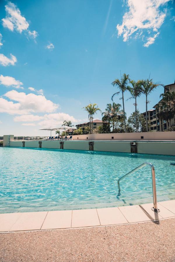 Pelican Waters Golf Resort Caloundra Exterior photo