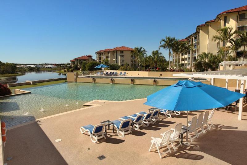 Pelican Waters Golf Resort Sunshine Coast Caloundra Exterior photo